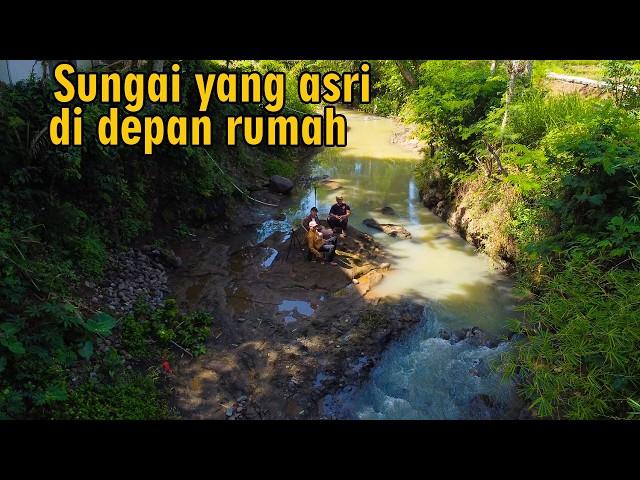 MULAI NYAWAH LAGI! SUNGAI YANG ASRI DI DEPAN RUMAH, TEMPAT YANG NYAMAN UNTUK NGOPI