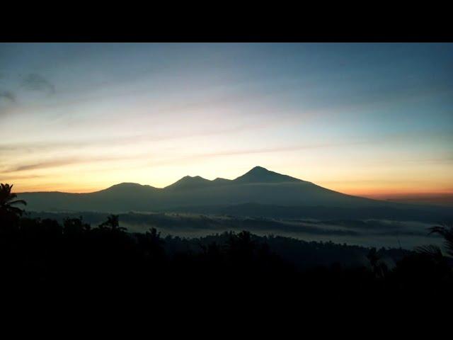 Pesona Desa Atas Awan .Desa Munduk temu.Tabanan.Bali.