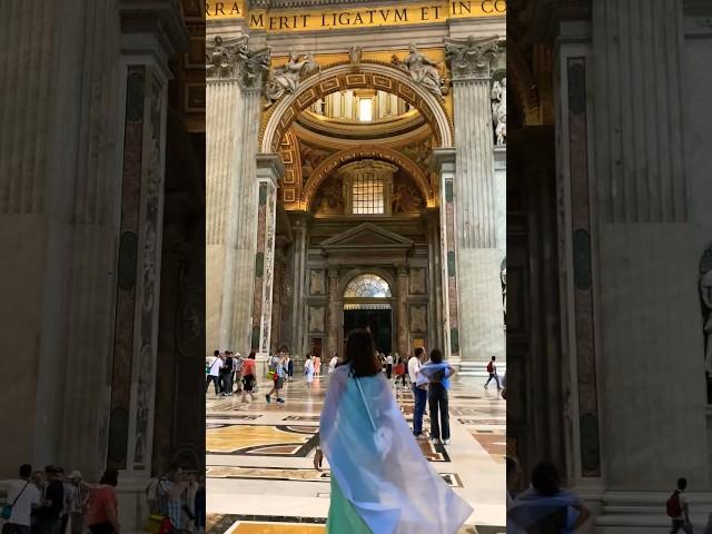 Inside St. Peter’s Basilica • Vatican City Walking Tour  #ItalyWalkingTour #VaticanCity #Italy