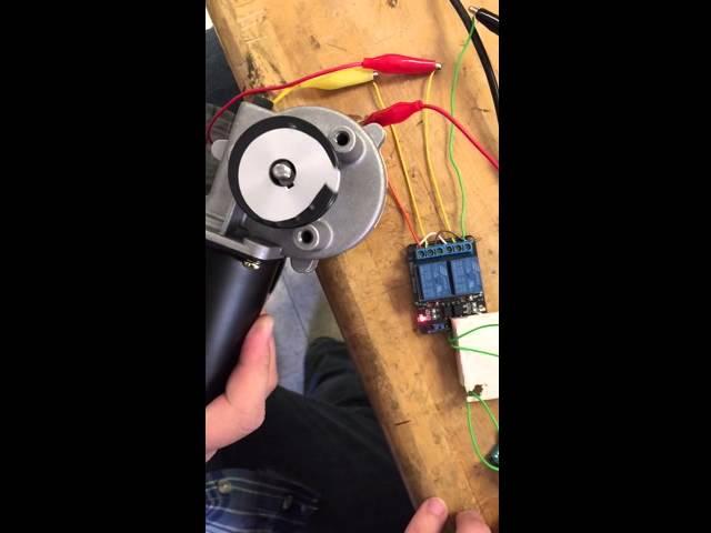 12V Motor Reversing polarity with 5V Relays using Arduino Uno
