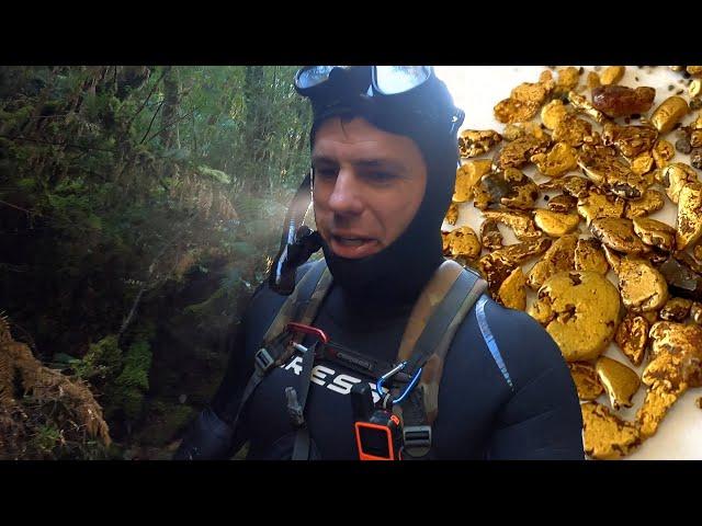 Awesome gold discovery behind a large boulder!!