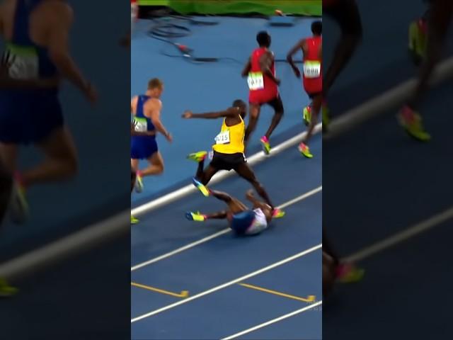 Mo Farah falls then comes back to win Rio Olympics 10k  #olympics #trackandfield #running