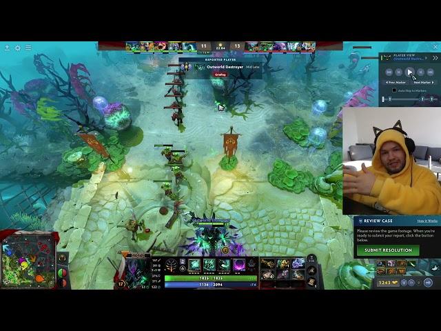 OD OD's on jungle creeps and drops items for fun | Dota 2 Reporter Man