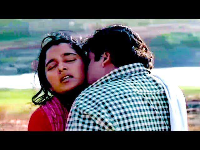 ഇനിയൊന്നും പറയാനില്ല | Manju Warrier | Mohanlal | Lal kanmadham - Classical Romantic Scene