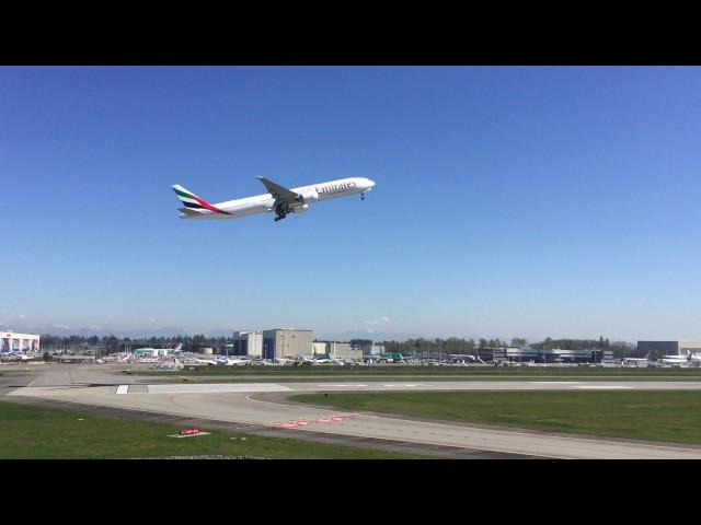 Emirates Boeing 777-300ER Go-around @ Paine Field Everett