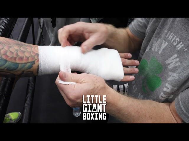 HOW TO WRAP YOUR HANDS LIKE A PRO/FREDDIE ROACH STYLE STEP BY STEP - A MASTER AT WRAPPING HANDS