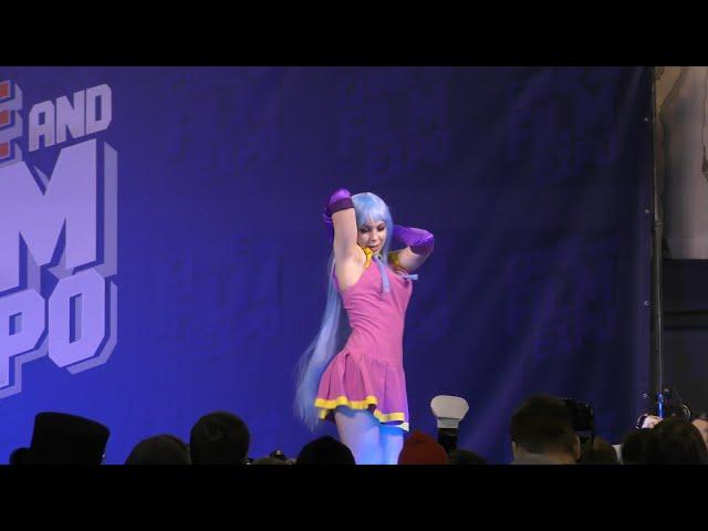 Me!Me!Me! cosplay dance