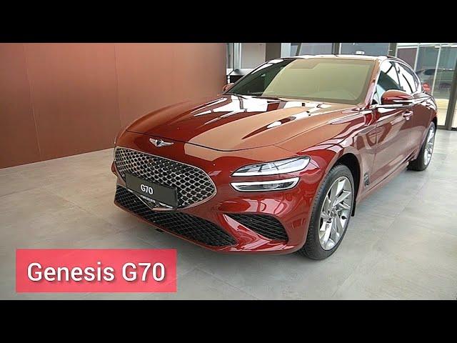 Не подумав, купил Камри. Зря! За те же деньги можно взять Genesis G70 