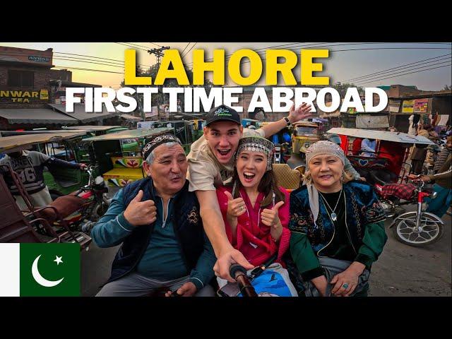 My Parents` First Impressions of Lahore, Pakistan | They Didn`t Expect To See This in Pakistan 