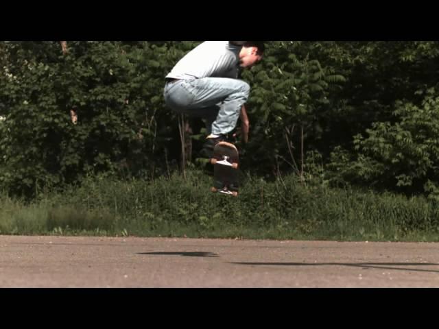 Skateology: Ollie (1000 fps slow motion)