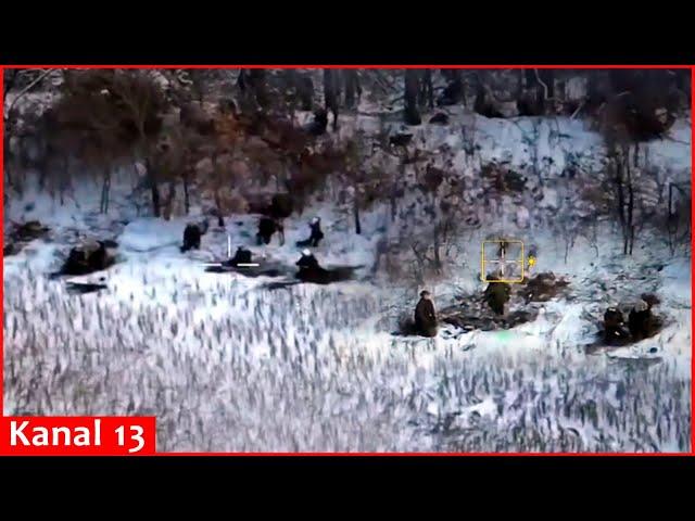 Video of North Koreans digging trenches to hide and being killed in the open area