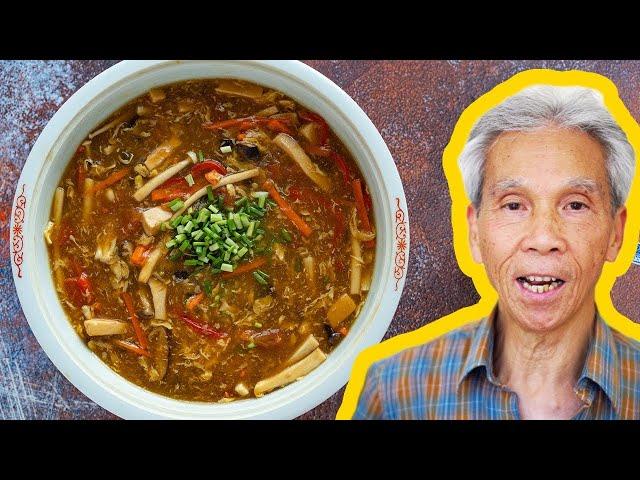   Dad's AMAZING Hot and Sour Soup (酸辣湯)!