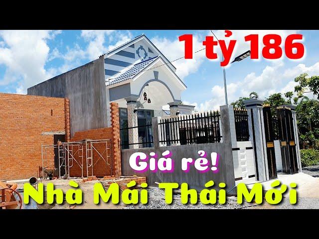 Nhà mái Thái giá rẻ 1 tỷ 186 triệu mới xây sân ô tô 3 phòng ngủ 2 toilet gần QL22B Gò Dầu Tây Ninh