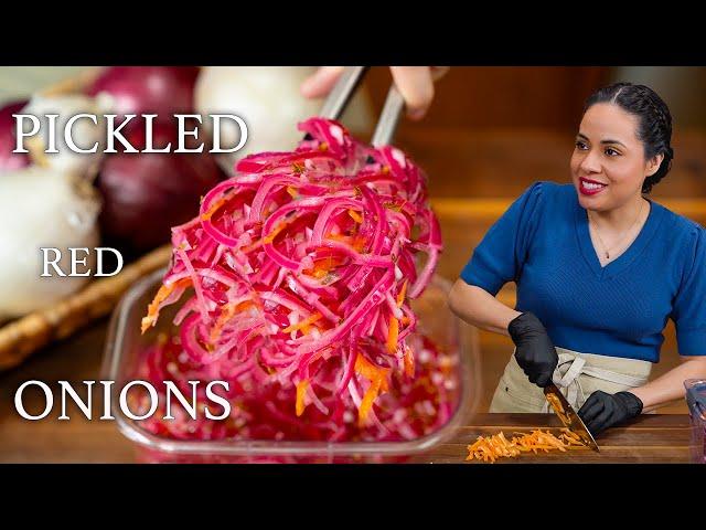 How to pickle red onions: the perfect condiment for your dishes