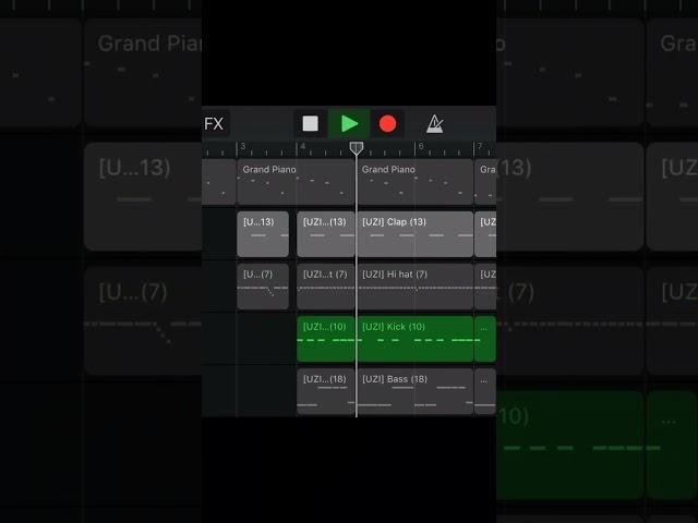Бит и трек за 1 минуту / в гараж бэнд / написал трек на айфоне  #garageband #trap #shorts