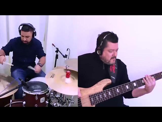 Beethovinho e Flavio Gonçalves Bass the Drums Cover