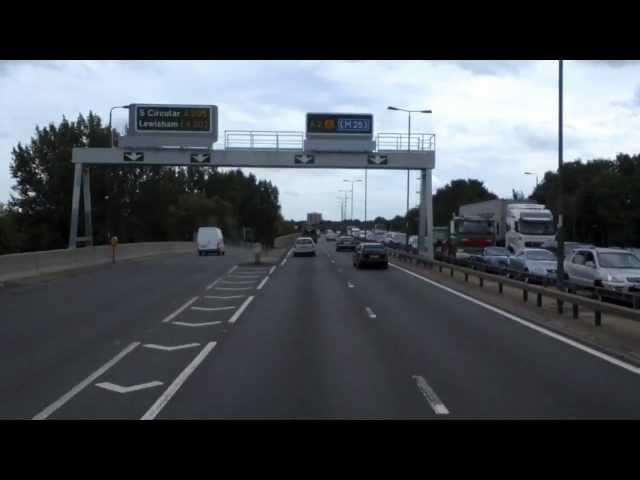 Time lapse driving in London - 4x speed - looks like 250 km/h