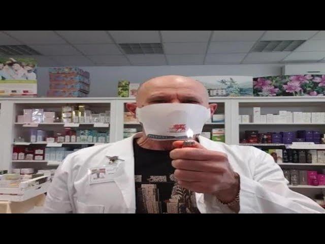 Coronavirus, il video del farmacista: «Le mascherine del Veneto? Inutili»