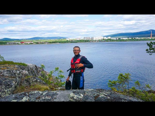 Solo Arctic Kayaking. 13 series. Meeting with a bear. Only the jacket remained of the worker