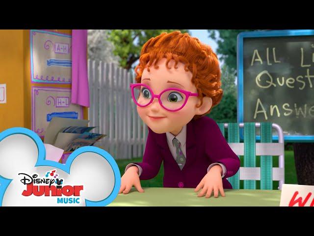 Nancy's Twin Advice | Fancy Nancy | @disneyjr