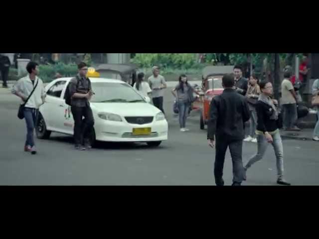 The Raid 2 Restaurant Fight Scene [HD]