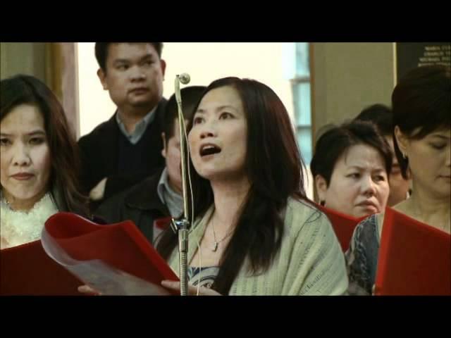 Sr Thuy-Linh's Profession - Nguon Coi Tinh Yeu _ liturgical movements.wmv