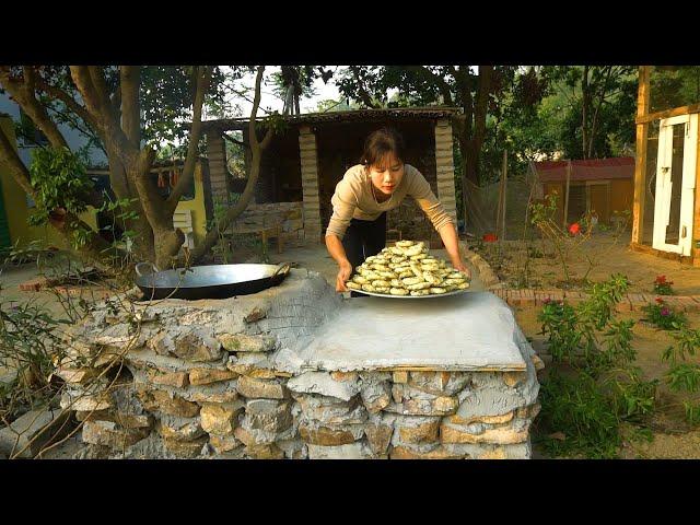 The forest in the dry season and the first time making a giant cassava cake tray | Ly Mai Mai