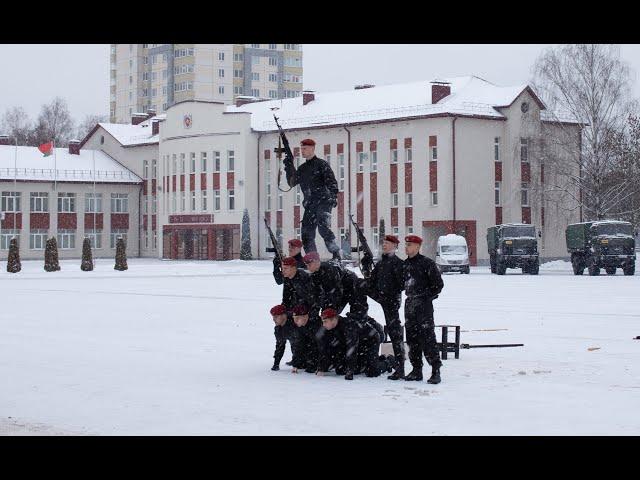 Краповики показательное выступление.Спецназ показуха на присяге.