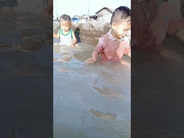 mandi bareng anak anak