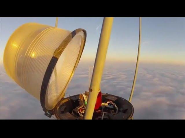 Bulb changing on a 2000 ft tower