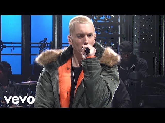 Eminem - Berzerk (Live on SNL)