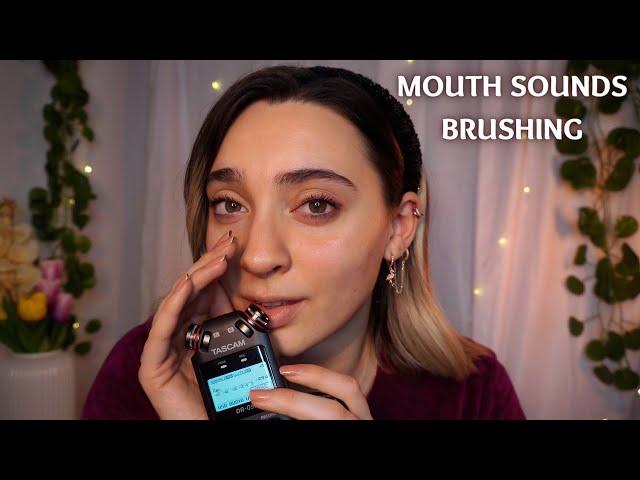 LENTI E DOLCI SUSSURRI, MOUTH SOUNDS E BRUSHING CAMERA ️ ASMR per farti dormire profondamente