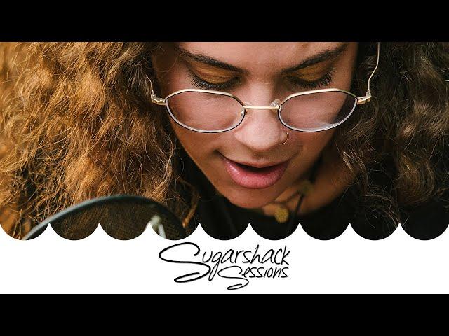 Julia Bhatt - Valerie - Amy Winehouse Cover (Live Music) | Sugarshack Sessions