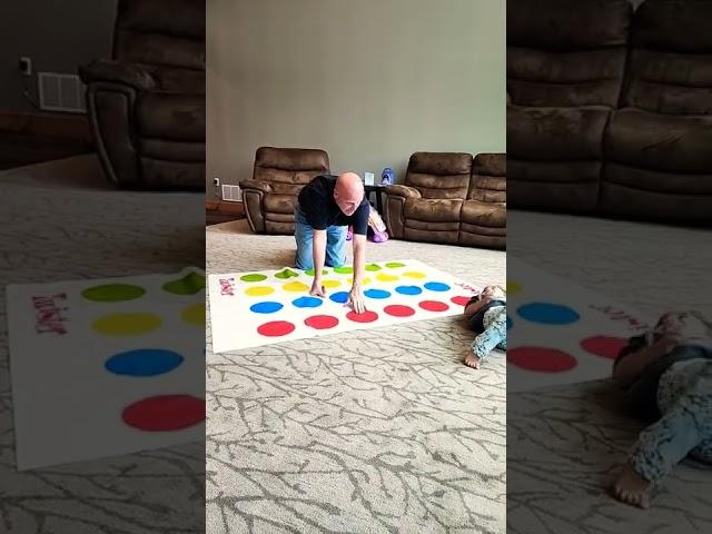 CUTE 3 YEAR OLD GIRL PLAYING TWISTER GAME ASMR #shorts #short #twister #game #shortsfeed #shortfeed