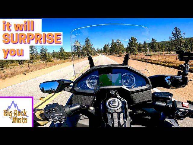 2022 Honda Goldwing Tour Automatic DCT | A Class of its Own (in-depth review)