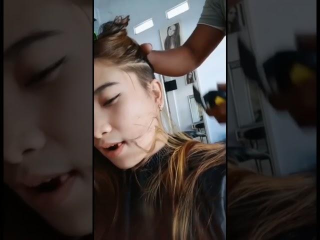 Cewek cantik potong undercut #tiktok