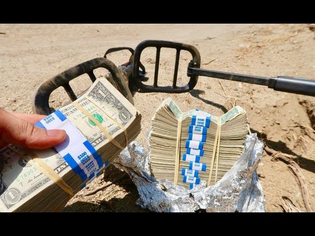 FOUND MONEY METAL DETECTING ABANDONED STASH HOUSE!!!