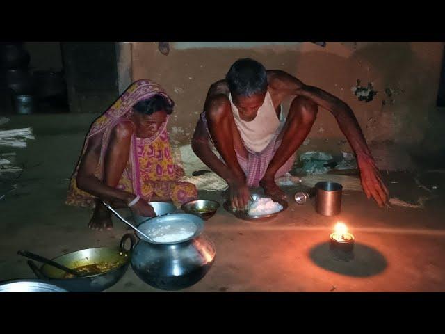 PIG MEAT CURRY cooking & eating by rural poor grandma & grandpa || actual village life  india