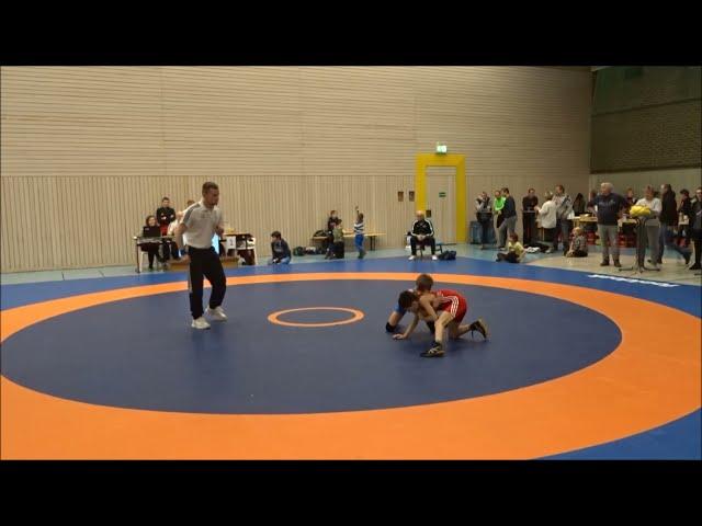 Boas-Bertram Böttge (RV Thalheim) 29kg - Mikai Barbieru (RSV Plauen) 31kg  Sparkassenpokal Jena 2019