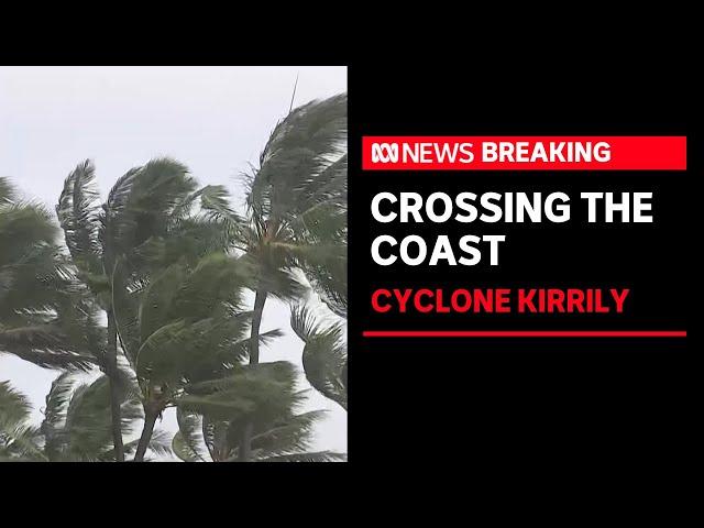 Cat. 3 Cyclone Kirrily crosses the coast near Townsville