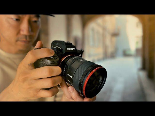 Sony 20mm f/1.8 G with the Sony A7iv - A great setup for street photography?