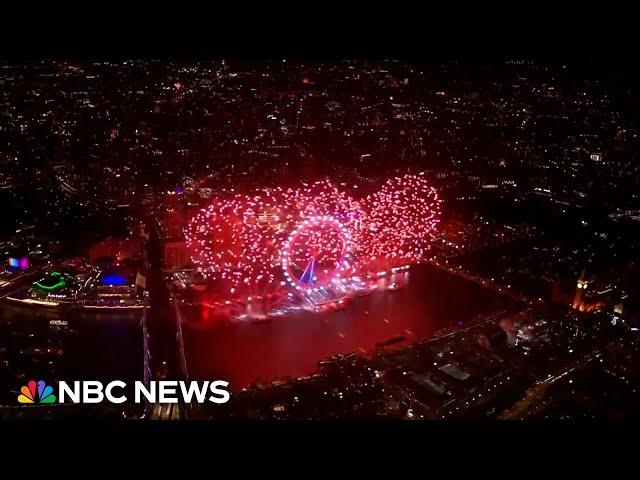 Watch New Year’s 2025 celebrations from around the world