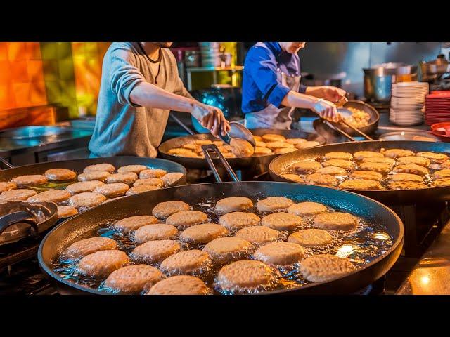 Traditional Chapli kababFamous peshawar Chapli kabab|afghan street food