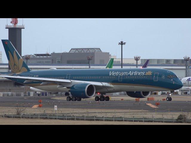 Vietnam Airlines Airbus A350-900 VN-A894 Takeoff from NRT 16R