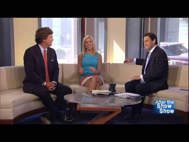 Ainsley Earhardt hot legs cross - Fox & Friends - 08/25/13