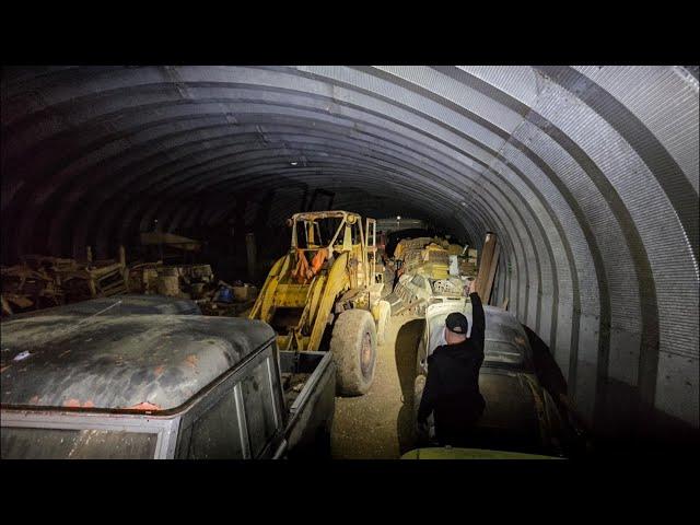 We Found Classic Cars and Trucks HIDDEN  in Huge Barns