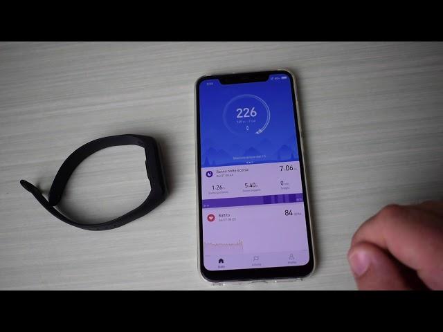 Recensione Xiaomi Mi Band 3, Best Buy con qualche compromesso