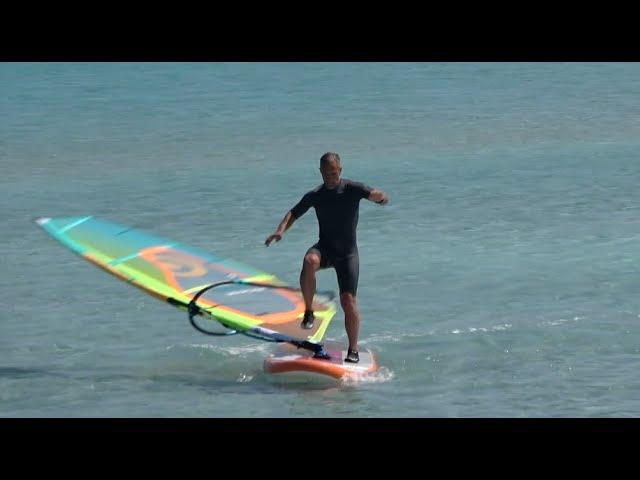 Windsurfing Freestyle Low Wind Session with Anklebiters