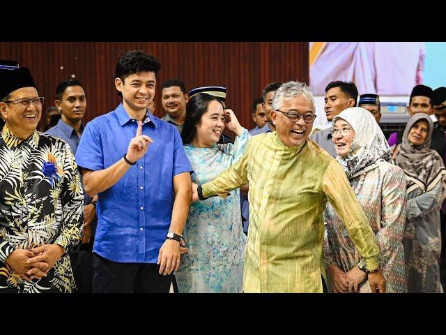 Sultan Pahang di Majlis Santapan & Jamuan Peterana Kasih, Dewan Besar Dara, Muadzam Shah