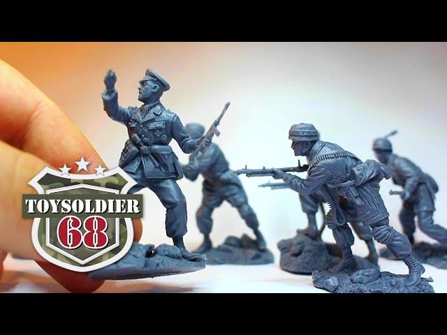 Plastic Platoon WW2 German Paratroopers Crete 1941 Set 1 & 2 Scale 1/32